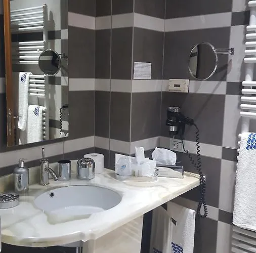 Del 4* Cannobio