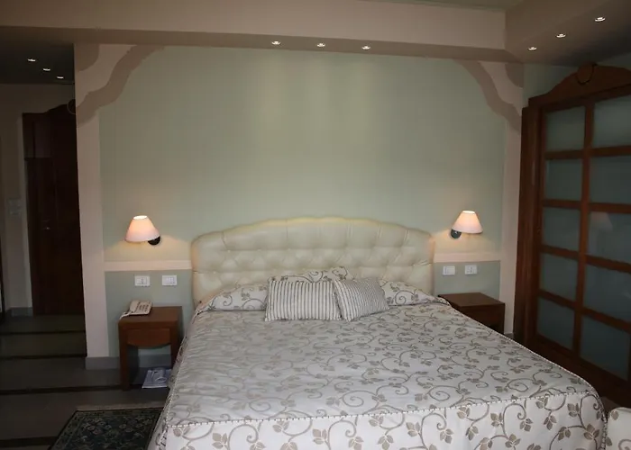 Del 4* Cannobio